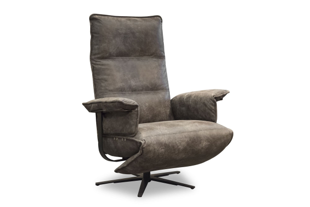 Nr. 4 / Relaxsessel / in Stoff oder Leder / ab 2699 €